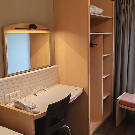 Ibis Styles Paris 3*