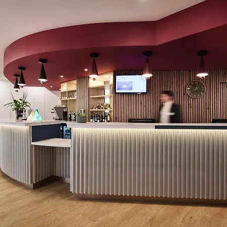 Ibis Styles Paris فندق بُواسي