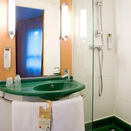 Ibis Styles Paris 3*