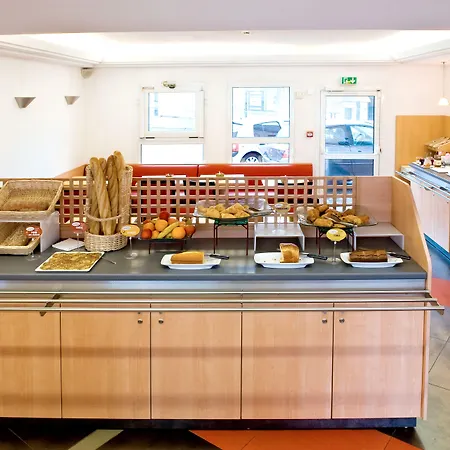 Ibis Styles Paris بُواسي