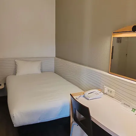 Ibis Styles Paris بُواسي