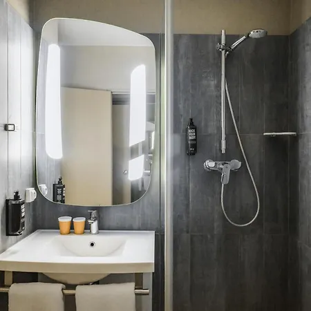 Ibis Styles Paris Ξενοδοχείο 3*
