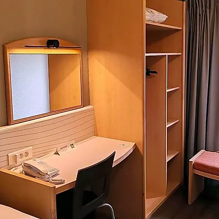 Hotel Ibis Styles Paris Poissy
