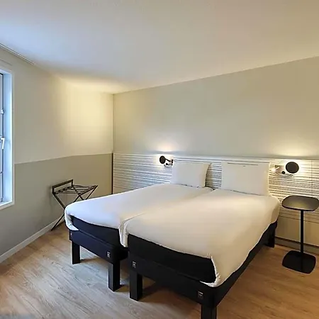 Ibis Styles Paris 3*