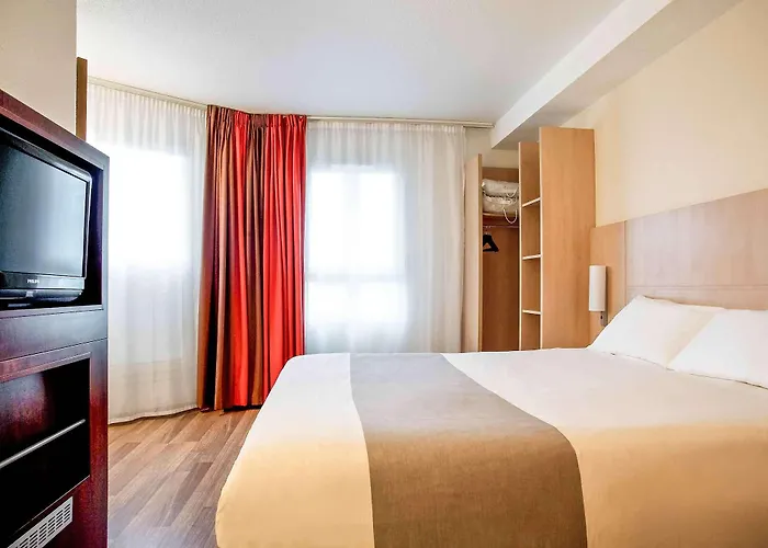 Ibis Styles Paris Otel 3*