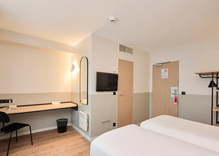 Ibis Styles Paris 3* Poissy