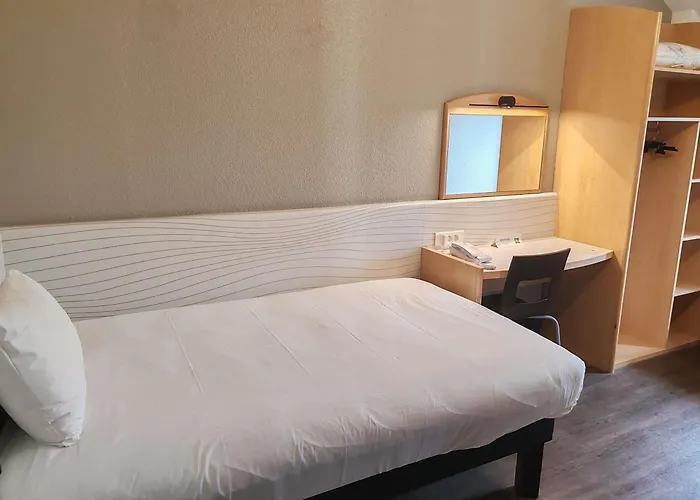 Ibis Styles Paris Otel 3*