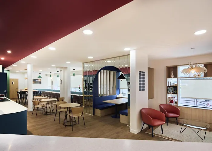 Ibis Styles Paris Otel 3*